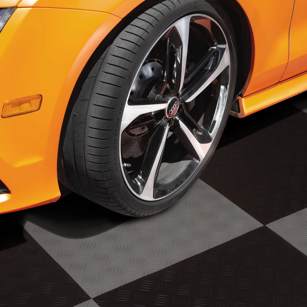 Black Coin Pattern Garage Flooring Tiles, 8 Tiles L1779