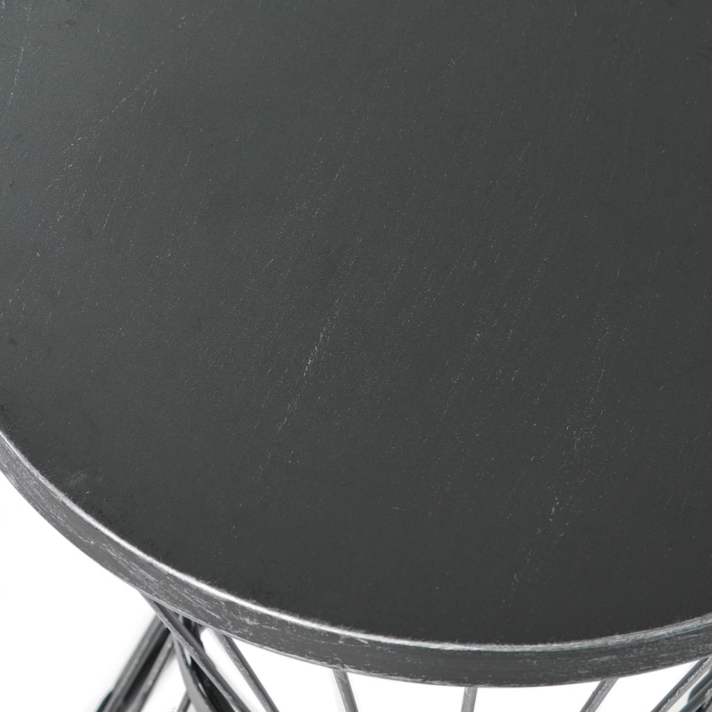 16 Inch Metal Side Table in Matte Black O8765