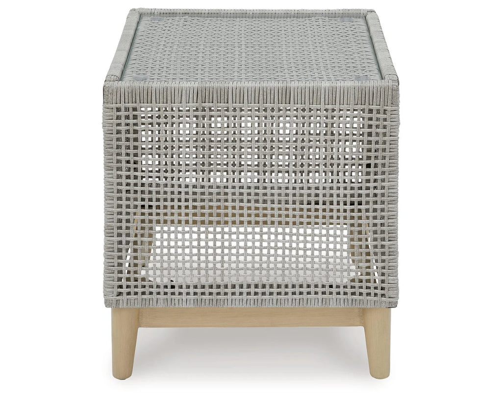 Gray Light Brown Resin Wicker End Table with Tempered Glass Tabletop O777