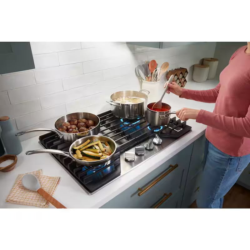 4-Burners Recessed Gas Cooktop in Black F385283