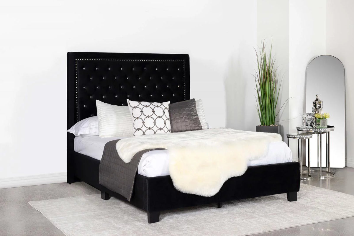 Black Upholstered Tufted Platform Eastern King Bed N451