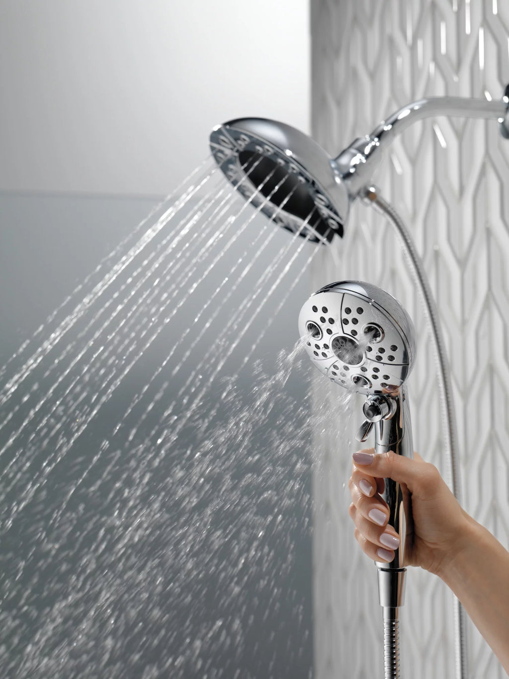 5-Spray Hand Shower and Shower Head Combo in Chrome A166089