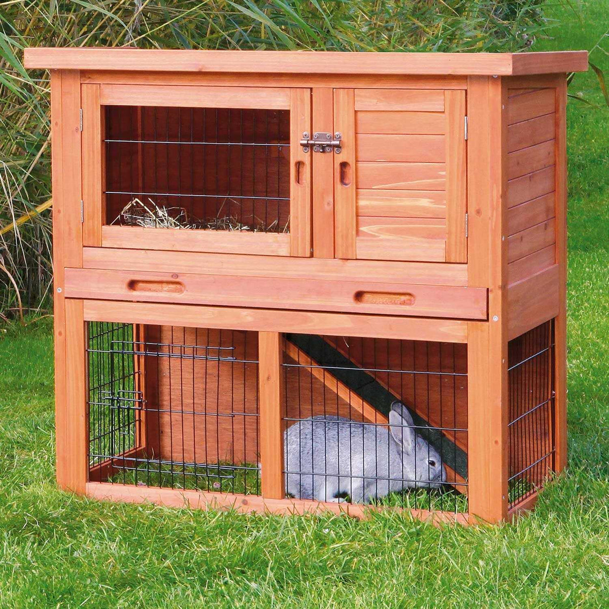 Rabbit Hutch with Sloped Roof W40530