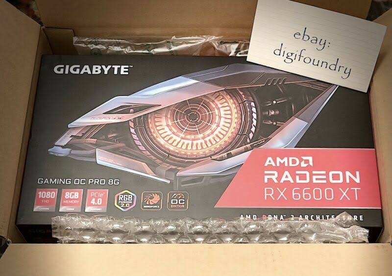8GB Graphics Card R446405