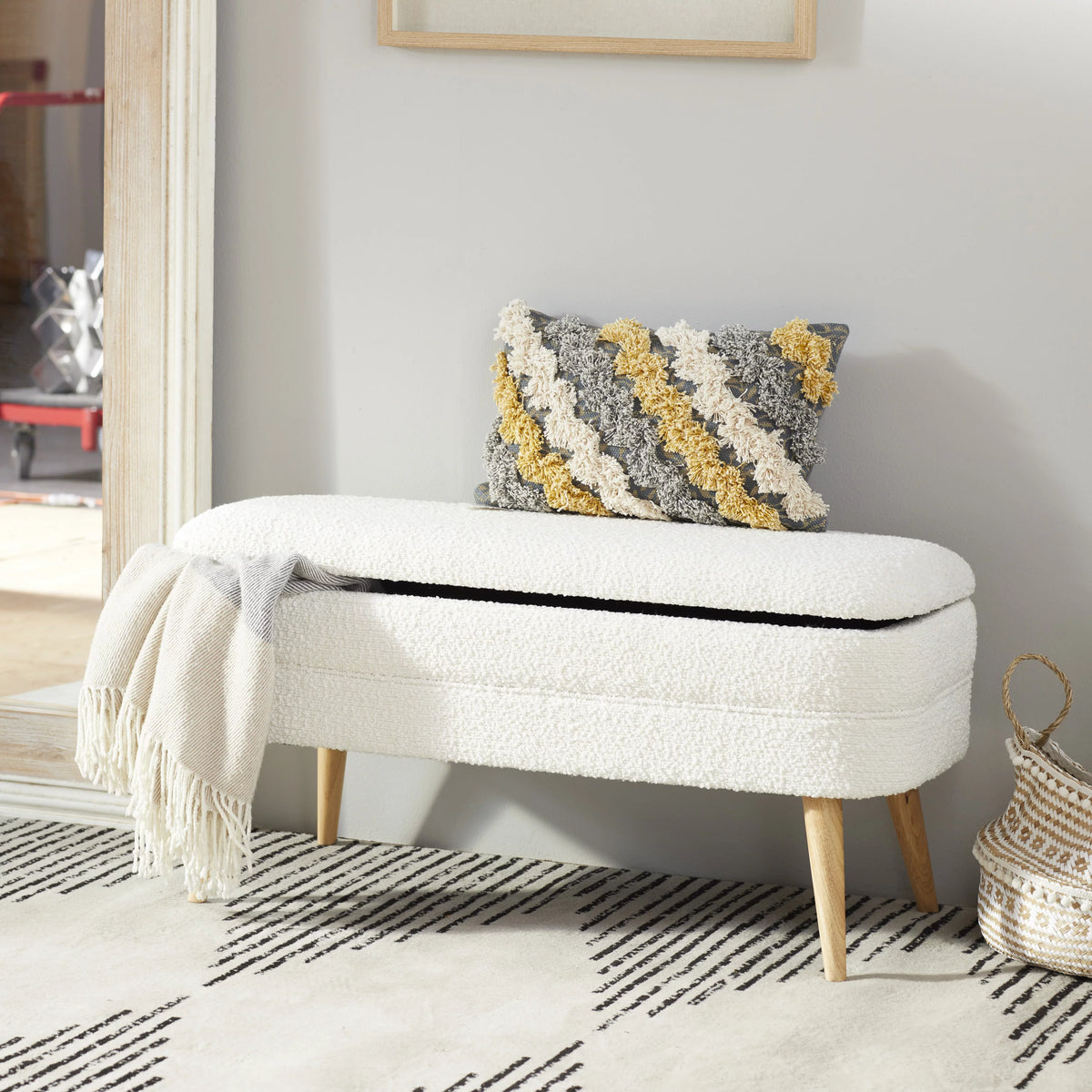 White Polyester Boucle Upholstered Storage Bench with Wood Legs J2551