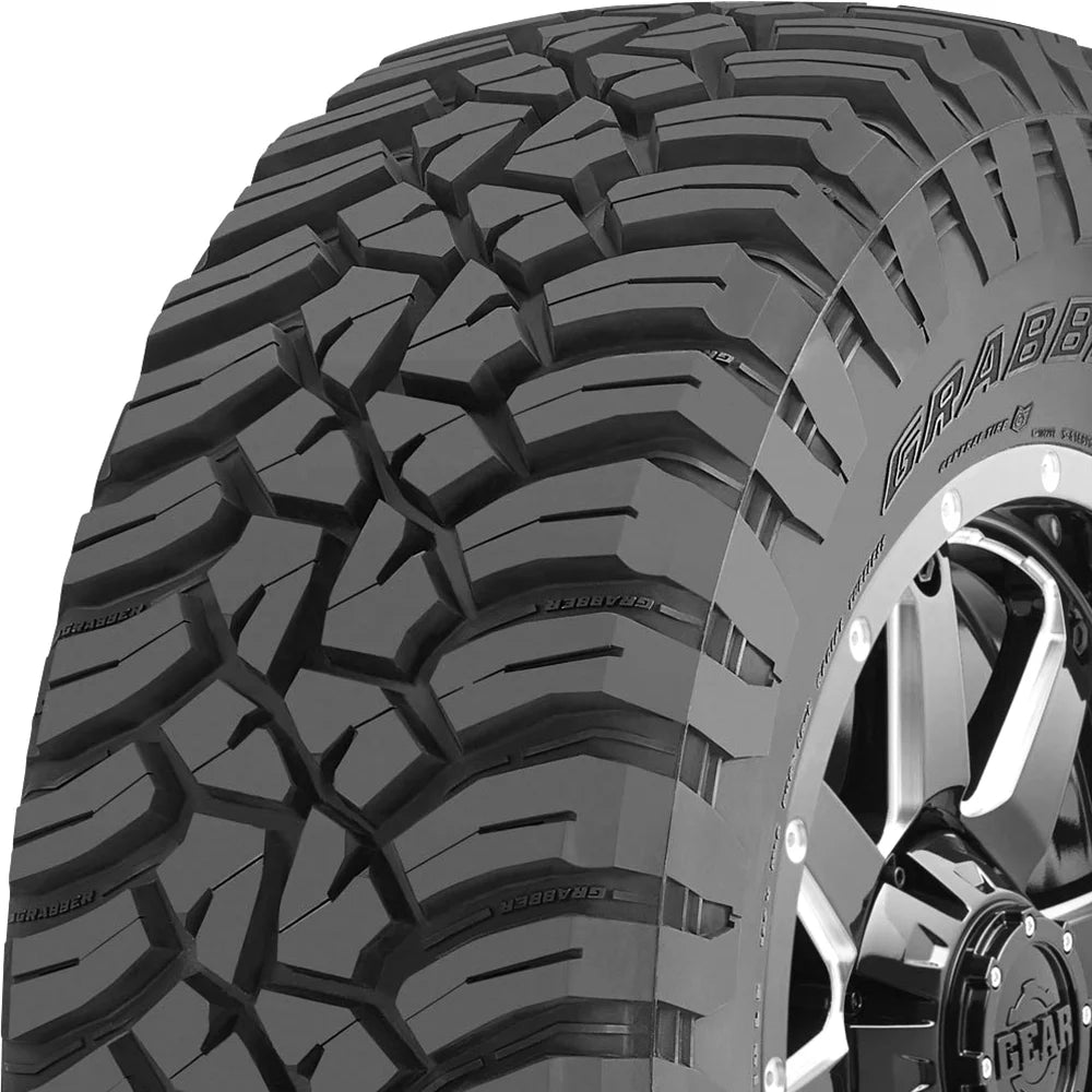 33X12.50R18 All Season Tire T590