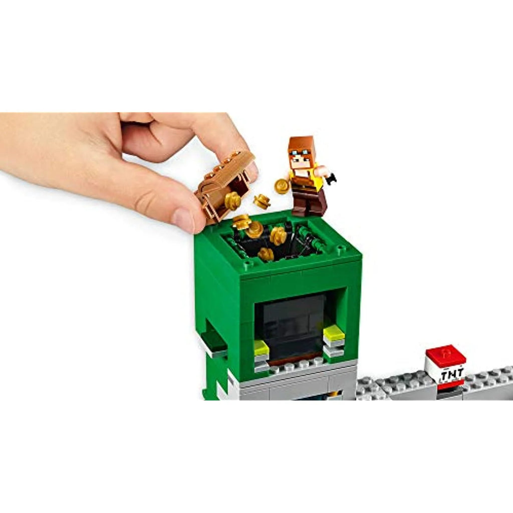 Minecraft Building Kit 834 Pieces C957