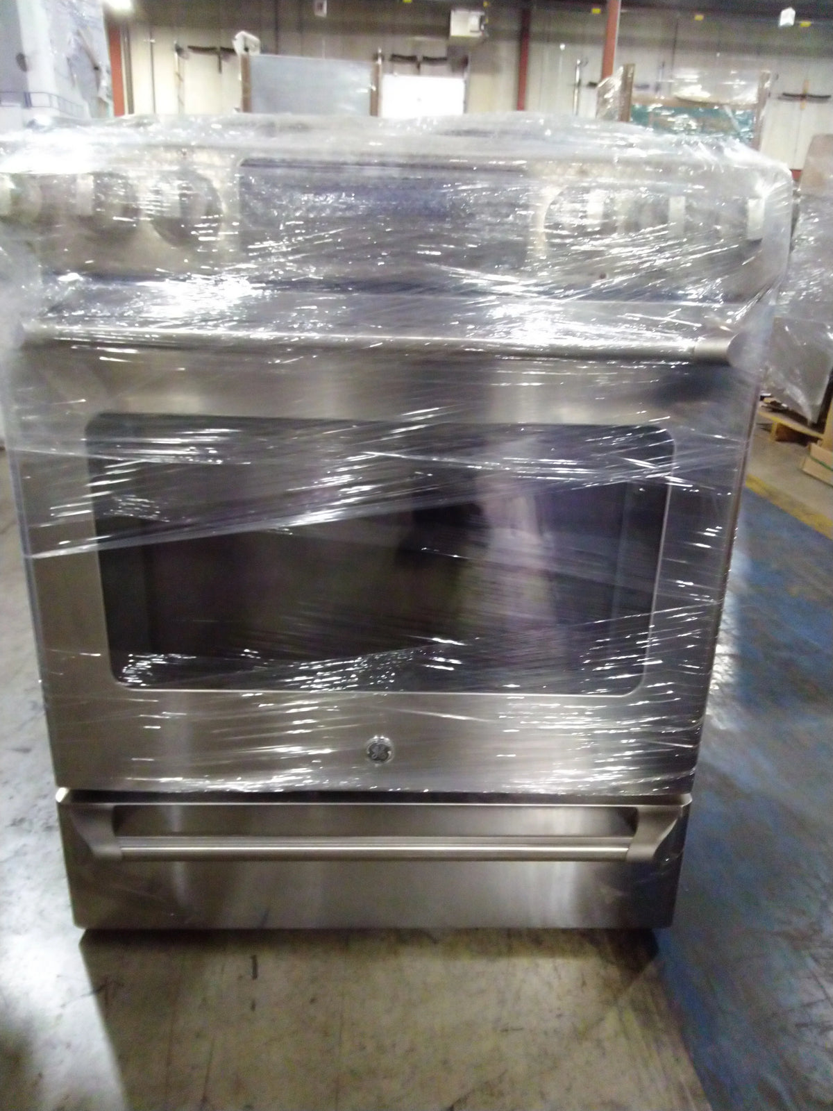 Slide-In Front Control Dual-Fuel Range with Baking Drawer B3264