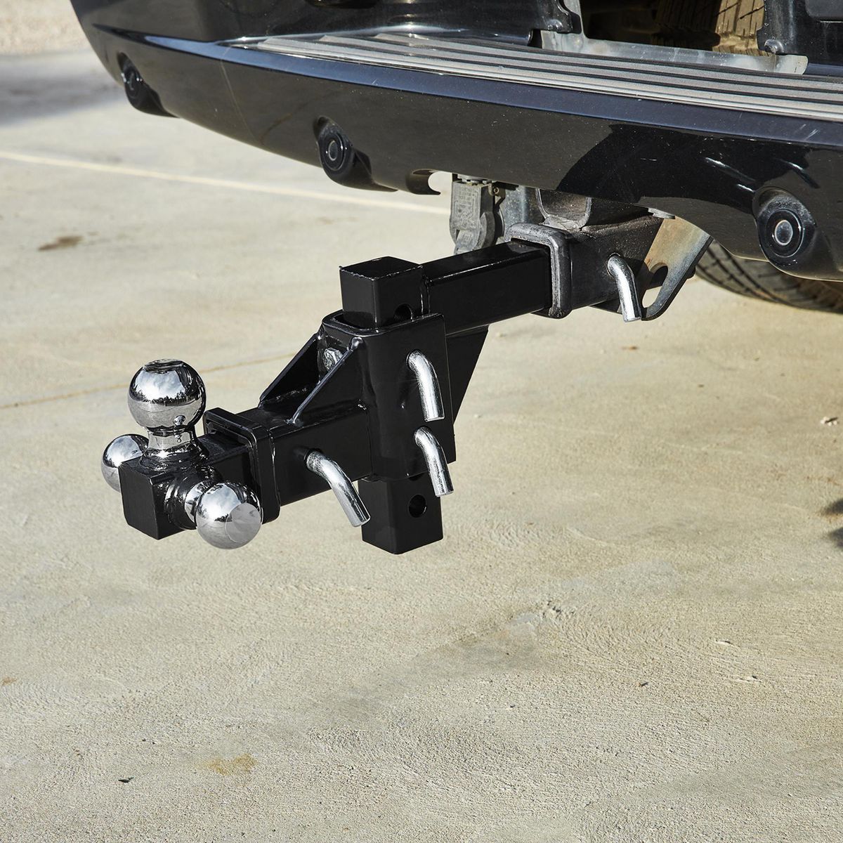 Adjustable Triple-Ball Hitch X368038