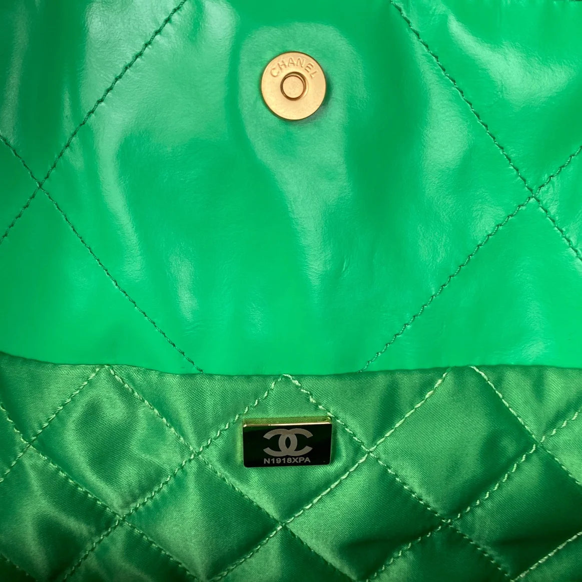 Shiny Green Handbag F22921