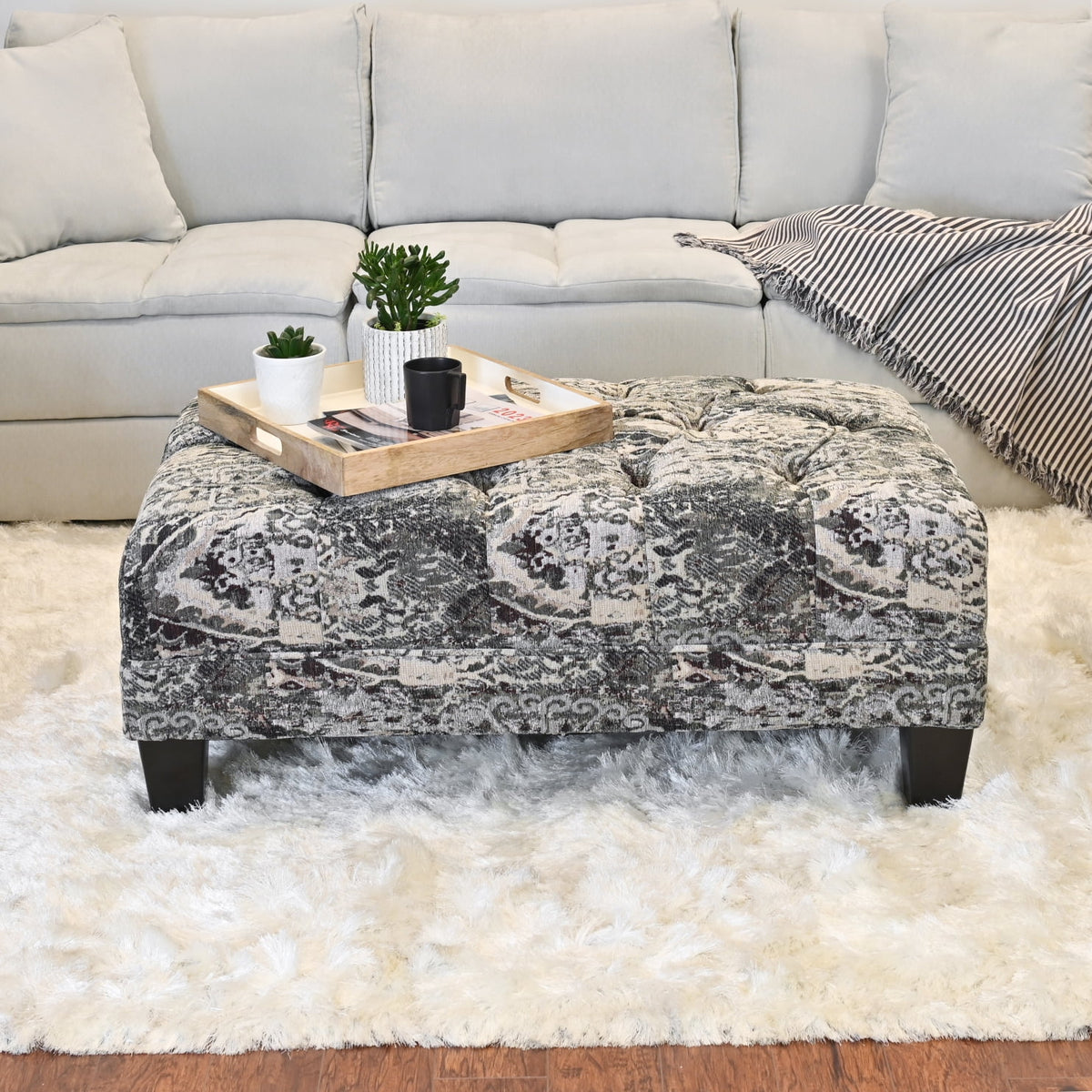 Oversized Tufted Ottoman E777413